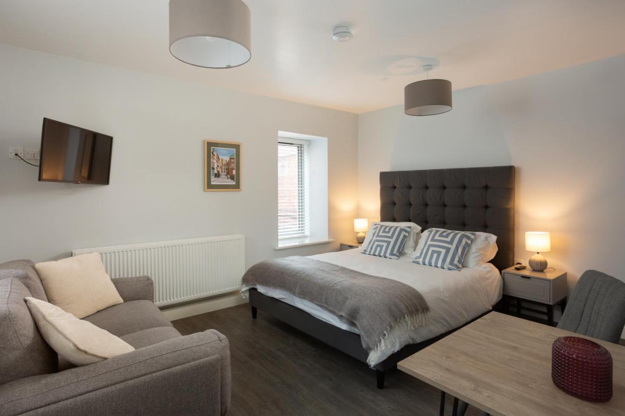 The Falcon Tap Boutique Inn York Extérieur photo